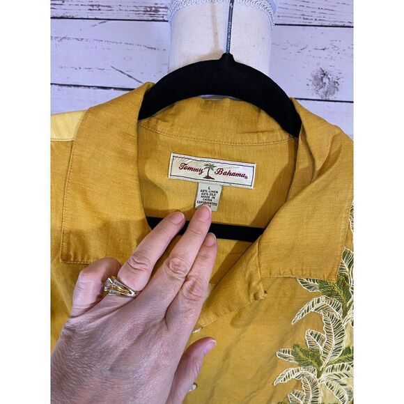 Tommy Bahama Size L  - Picture 4 of 6